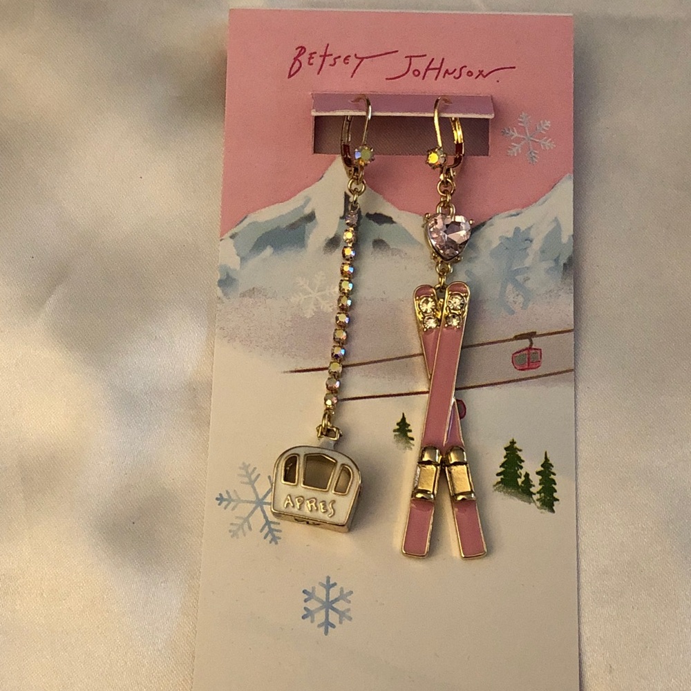 Betsey Johnson Apres Ski Mismatch Drop Earrings Skis & Ski Gondola Crystal NWT